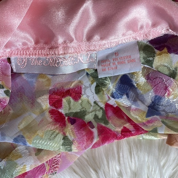 Robe - Picture 9 of 9